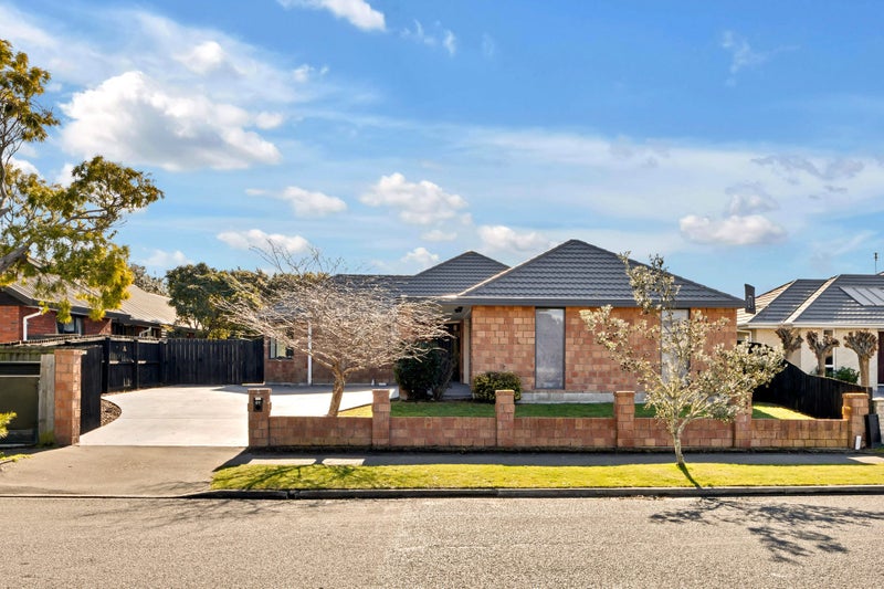 21 Forest Drive, Parklands, Christchurch - Carousel 2