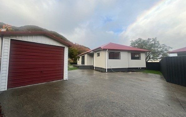 441 Cambridge Terrace, Naenae, Lower Hutt - Carousel 2