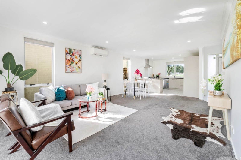 28 Bruce Pulman Drive, Takanini, Auckland - Carousel 2