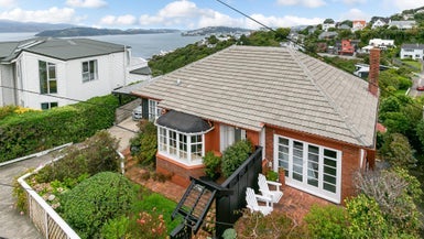 122 Cashmere Avenue, Khandallah, Wellington - Carousel 1
