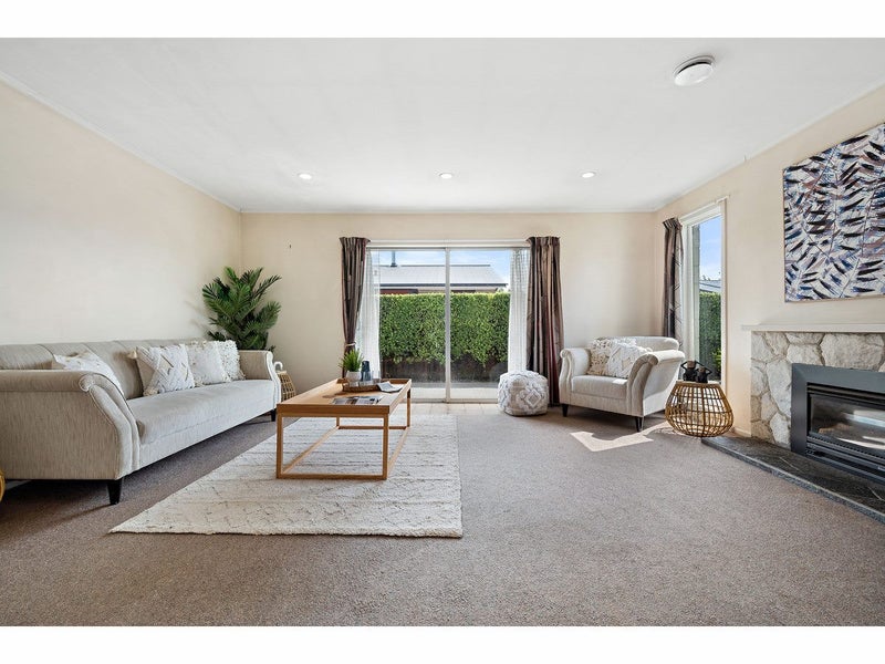 12 Templetons Road, Hillmorton, Christchurch - Carousel 1