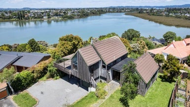 183 West Harbour Drive, West Harbour, Auckland - Carousel 1