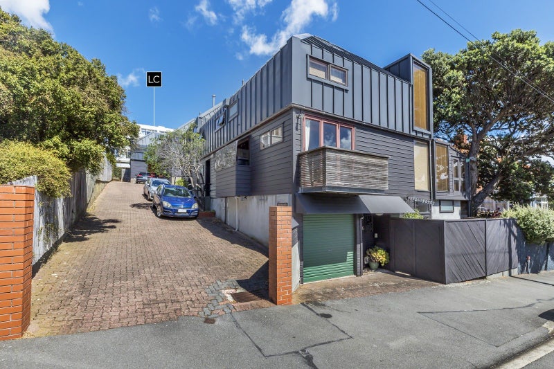 70F Majoribanks Street, Mount Victoria, Wellington - Carousel 2