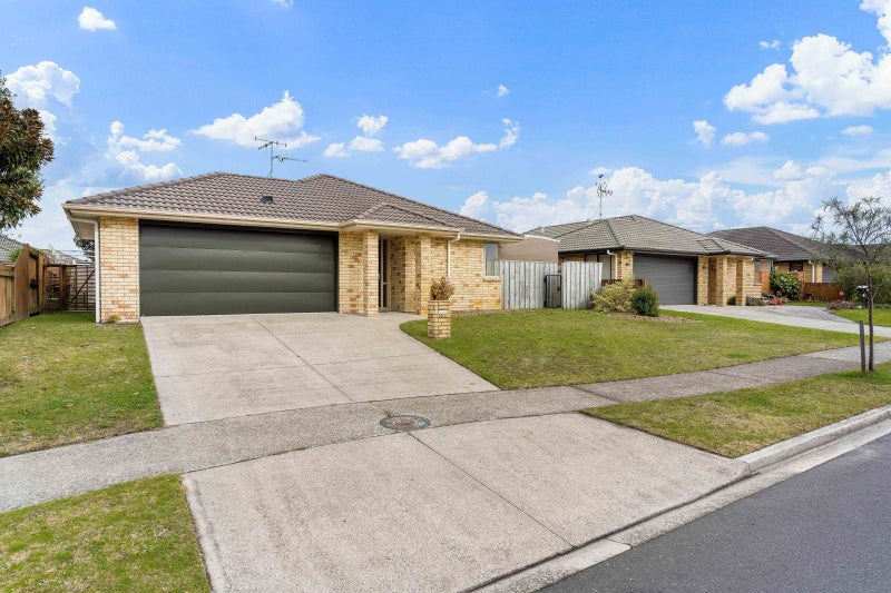 716 Gloucester Road, Papamoa Beach, Papamoa - Carousel 2