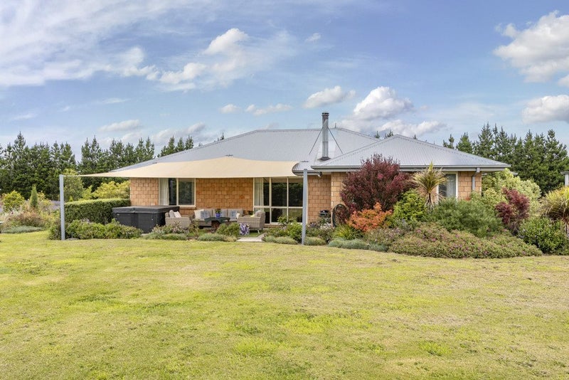 672 Depot Road, Burnt Hill - Carousel 1