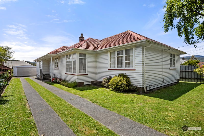 88 Wainuiomata Road, Wainuiomata, Lower Hutt - Carousel 1