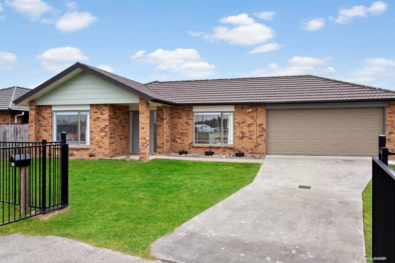 20 Chic Gardens, Parakai, Helensville - Carousel 1