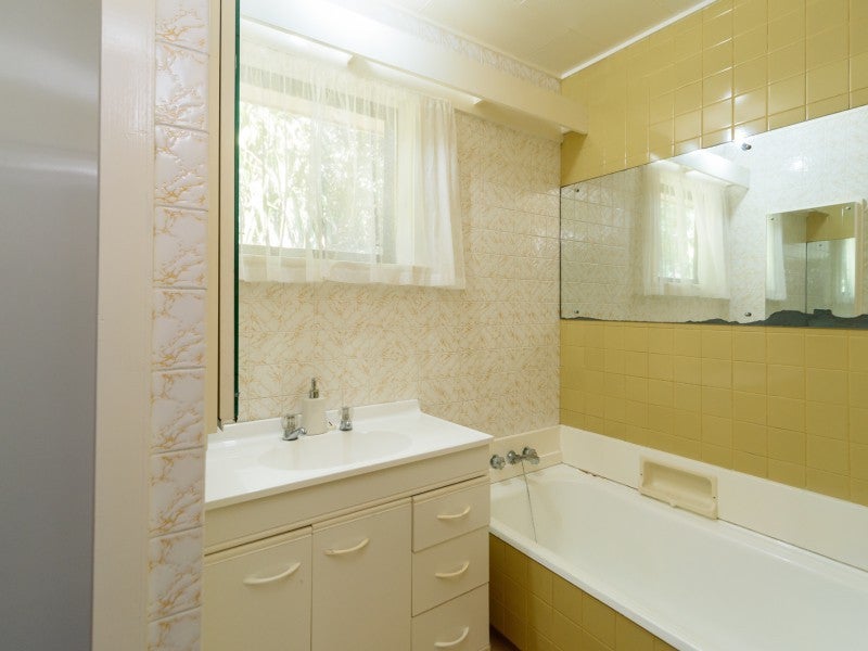 25 Lomond Street, Newlands, Wellington - Carousel 14