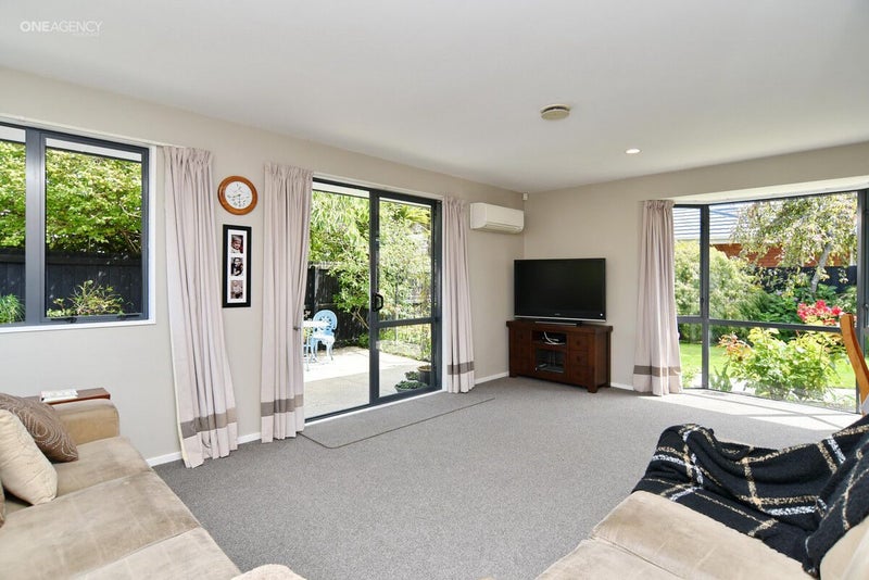 10A Wendy Place, Heathcote Valley, Christchurch - Carousel 2