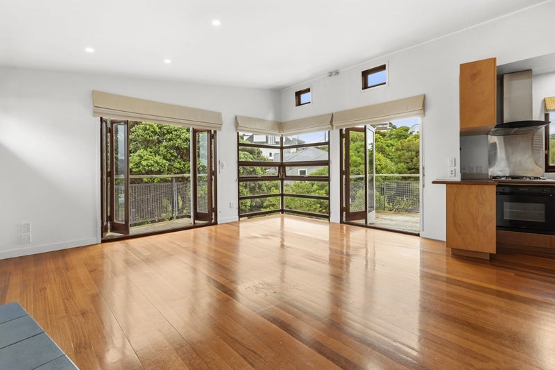 85A Nevay Road, Miramar, Wellington - Carousel 1