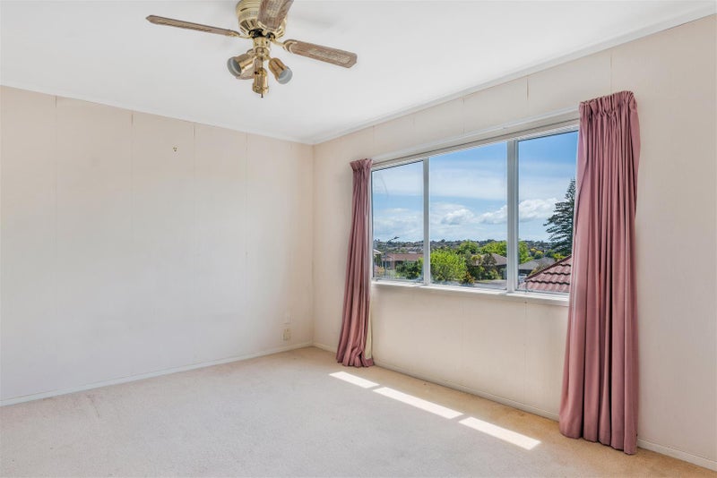 2/4 Crescent Hills Court, Northpark, Auckland - Carousel 6