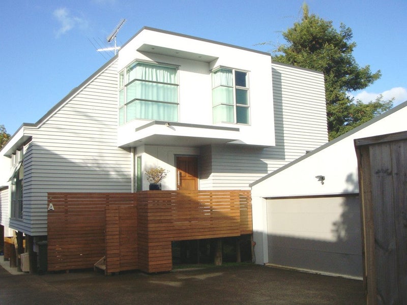 21A Lyons Avenue, Murrays Bay, Auckland - Carousel 1