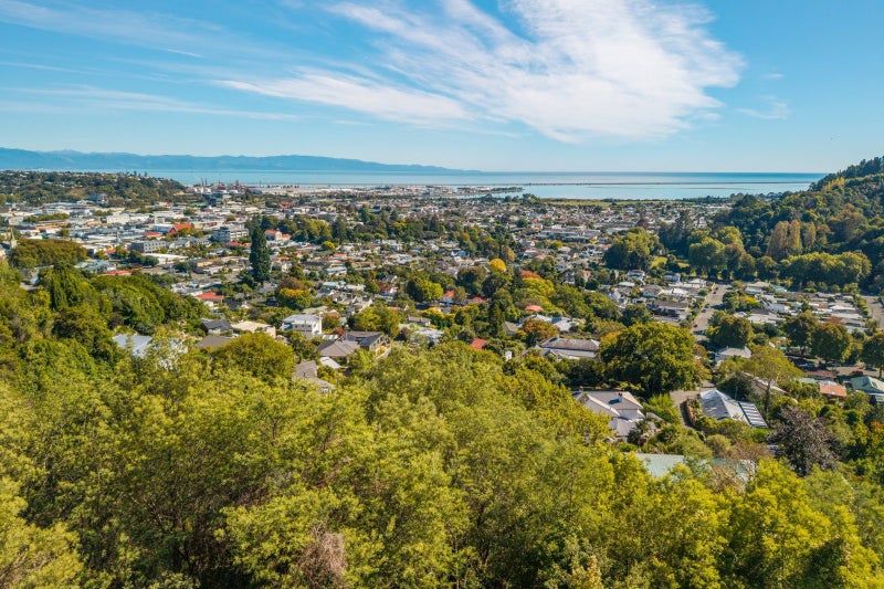 2 City Heights, Maitai, Nelson - Carousel 1