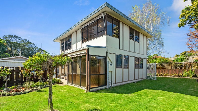 25 Parkvale Road, Otumoetai, Tauranga - Carousel 2