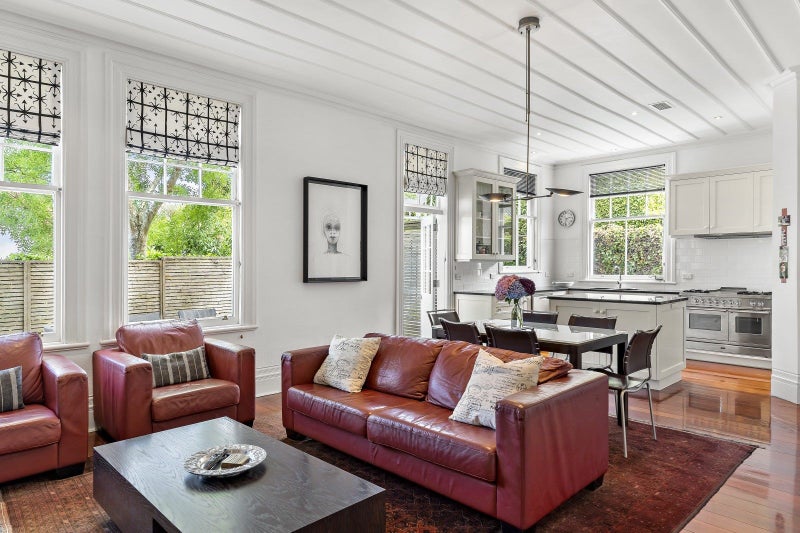 21 Selwyn Terrace, Thorndon, Wellington - Carousel 2