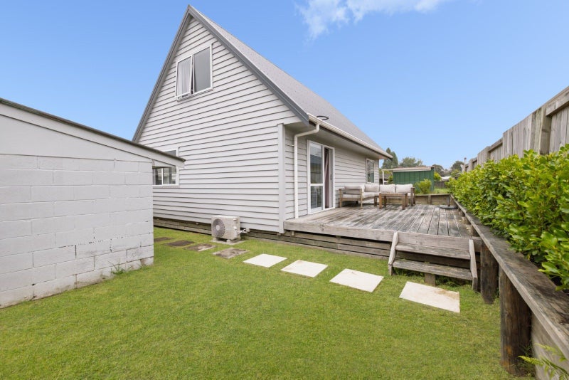567A Fraser Street, Greerton, Tauranga - Carousel 16