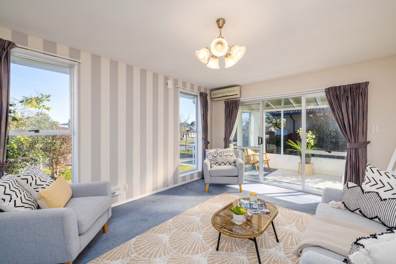 1/72 Royal Park Drive, Parklands, Christchurch - Carousel 2