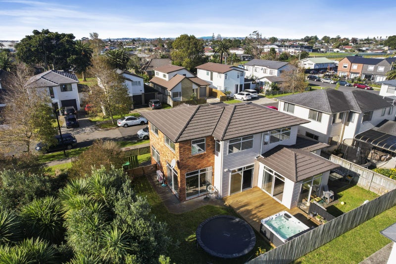 19 Pate Crescent, Favona, Auckland - Carousel 2