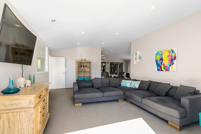 28 Coralsea Way, Arkles Bay, Whangaparaoa - Carousel 1