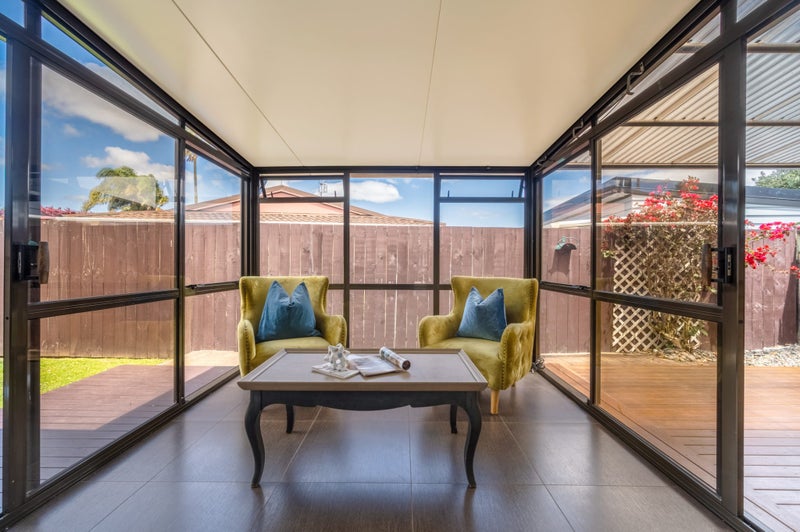 1/5 Colleen Norma Place, Half Moon Bay, Auckland - Carousel 1