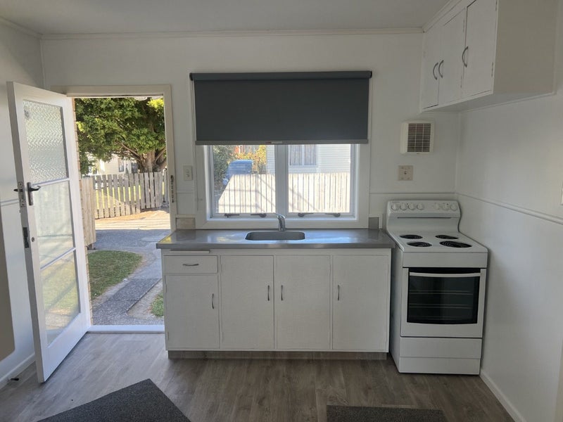 95A Aurora Terrace, Hillcrest, Hamilton - Carousel 2