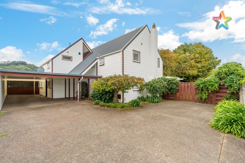 6 Earlston Grove, Avalon, Lower Hutt - Carousel 1