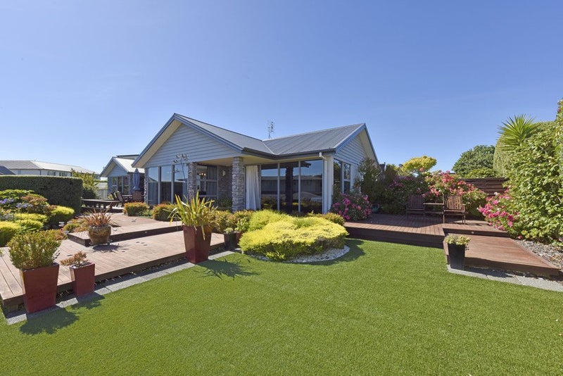 9 Kenmure Drive, Huntsbury, Christchurch - Carousel 1