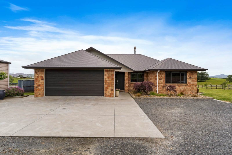 18 Puriri Road, Waerenga - Carousel 1