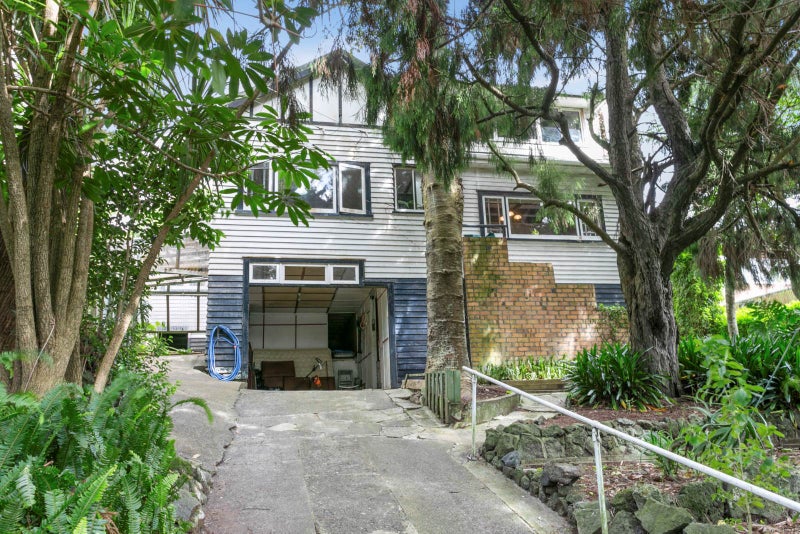 54 Ngatiawa Street, One Tree Hill, Auckland - Carousel 1