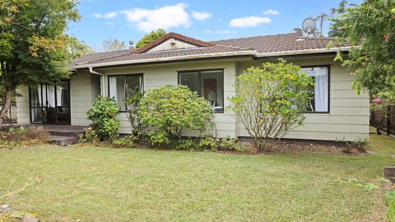 3 Birdwood Road, Swanson, Auckland - Carousel 1