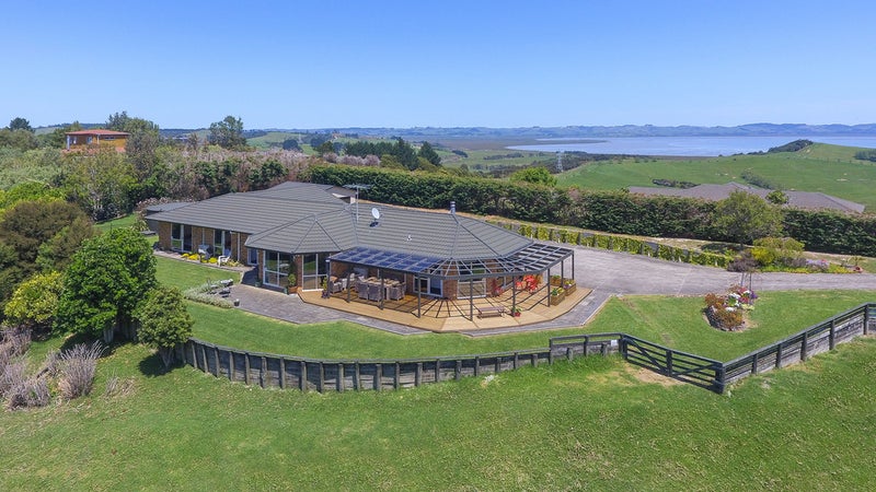 210 Oyster Point Road, Warkworth - Carousel 2