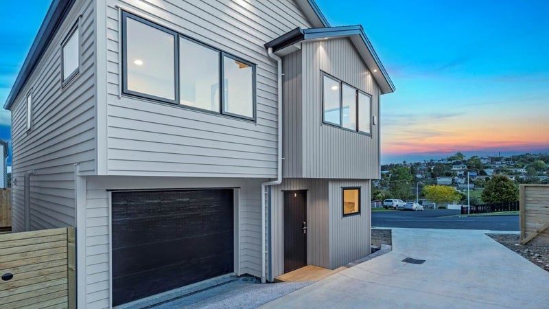 10A Cranston Street, Torbay, Auckland - Carousel 1