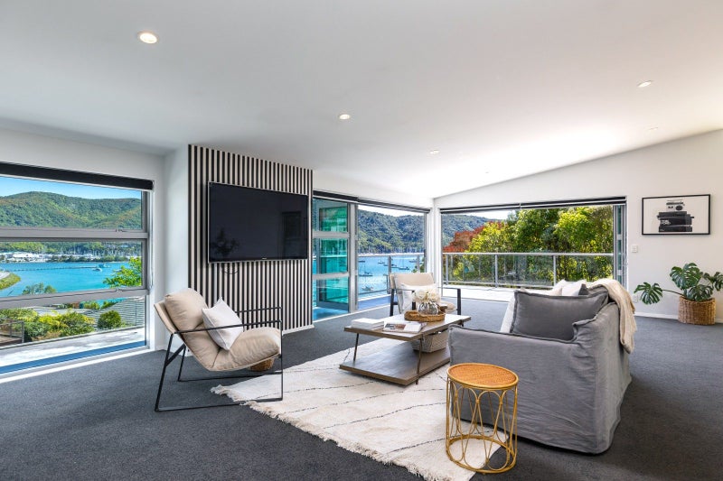 2 Finlay Grove, Waikawa, Picton - Carousel 2