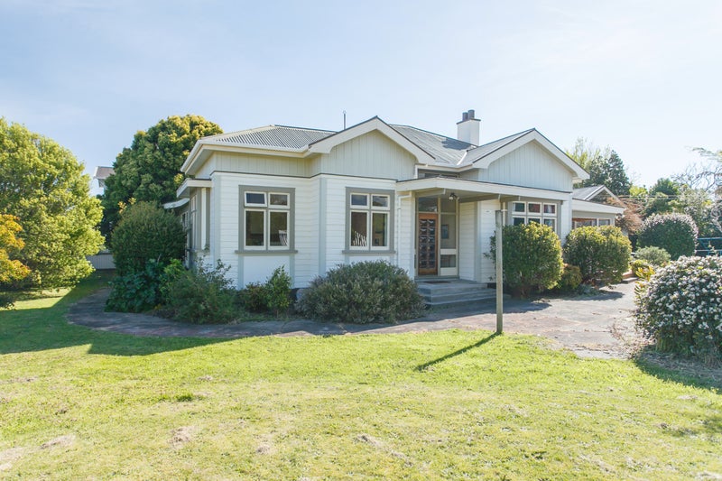 18 Mason Terrace, Gonville, Whanganui - Carousel 2