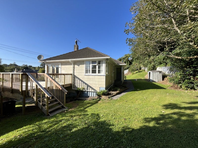 50A Glenpark Avenue, Frankleigh Park, New Plymouth - Carousel 1