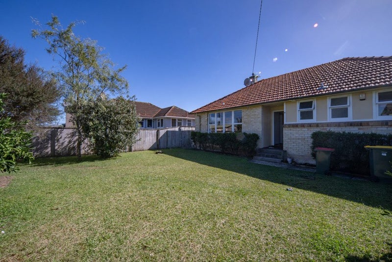 7 Odette Street, Bader, Hamilton - Carousel 1