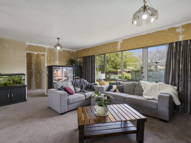 7 Otaki Place, Westbrook, Palmerston North - Carousel 2