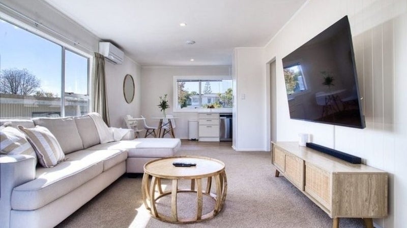 1/34 Bayview Road, Bayview, Auckland - Carousel 1