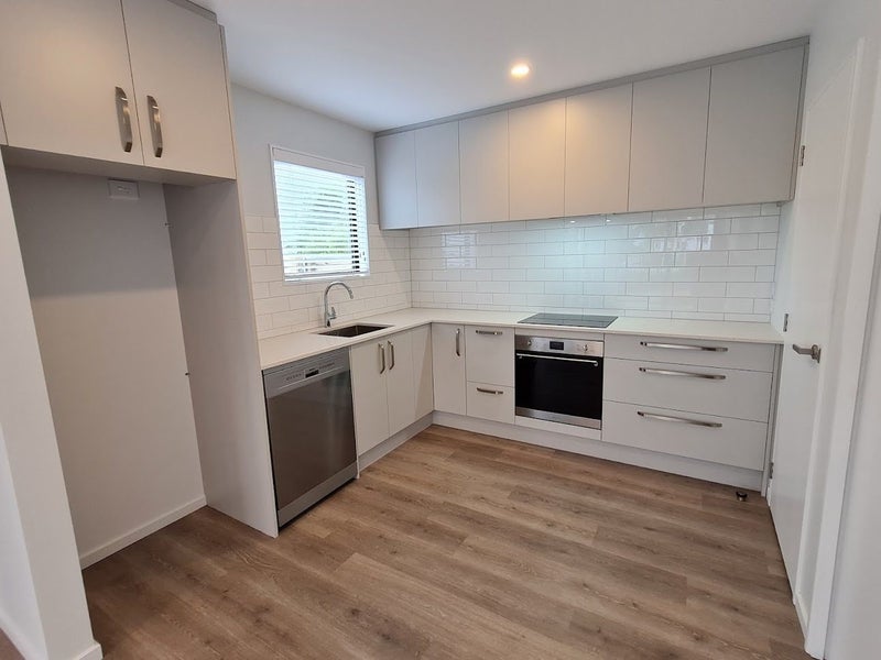 98 Canon Street, St Albans, Christchurch - Carousel 2