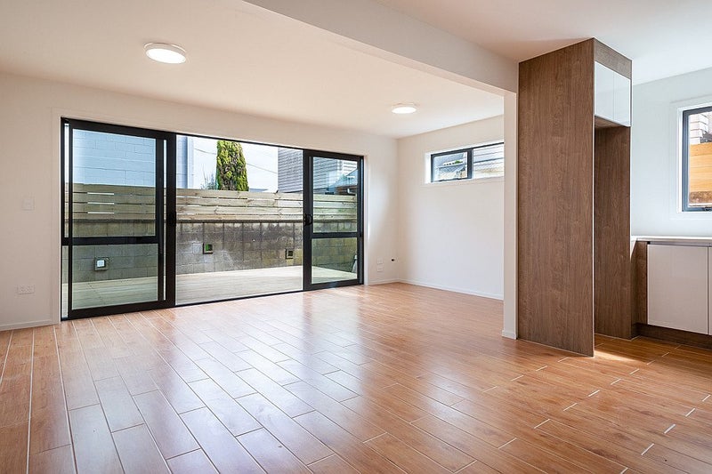 10/206 Old Farm Road, Hamilton East, Hamilton - Carousel 2