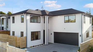 92C Godley Road, Green Bay, Auckland - Carousel 1