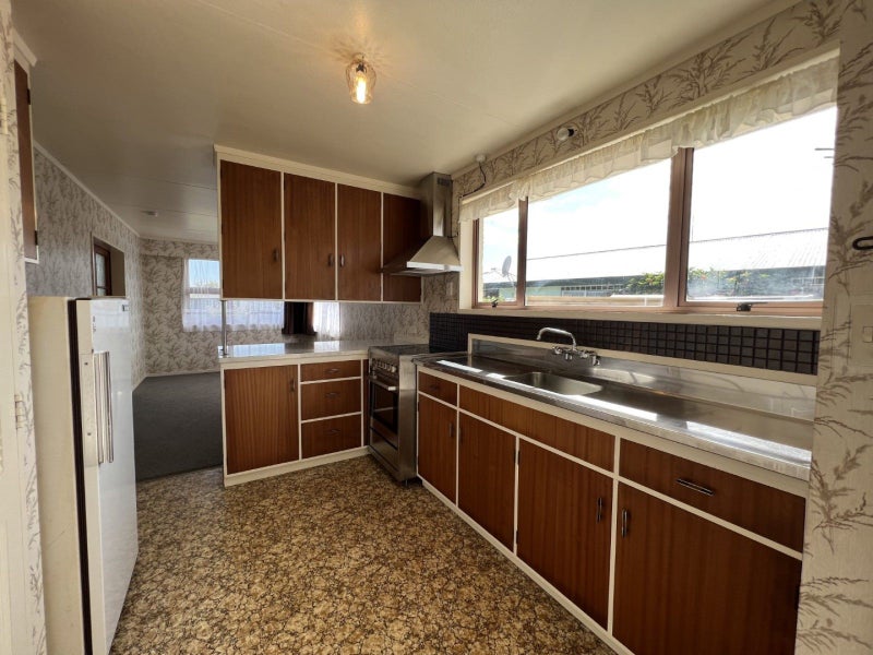 33 Havelock Avenue, Westbrook, Palmerston North - Carousel 2