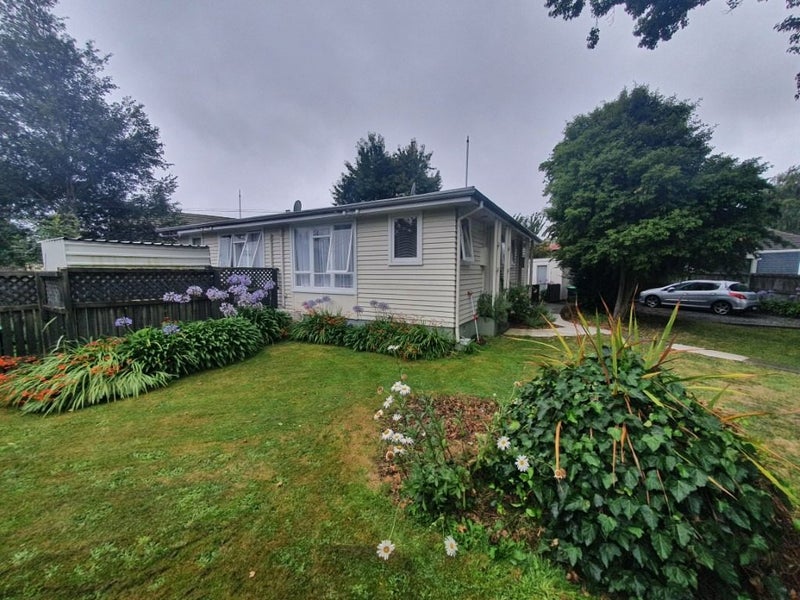 4B Truman Road, Bryndwr, Christchurch - Carousel 1