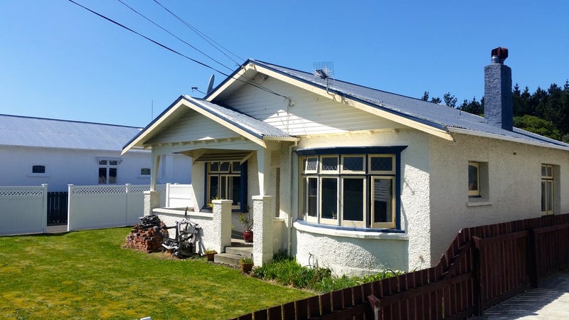 18 Tennyson Street, Petone, Lower Hutt - Carousel 1