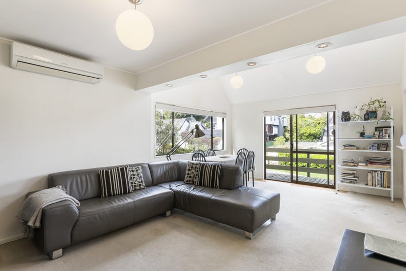 39A Amapur Drive, Khandallah, Wellington - Carousel 2