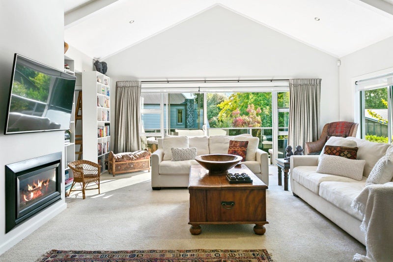 27 The Circle, Nukuhau, Taupo - Carousel 2