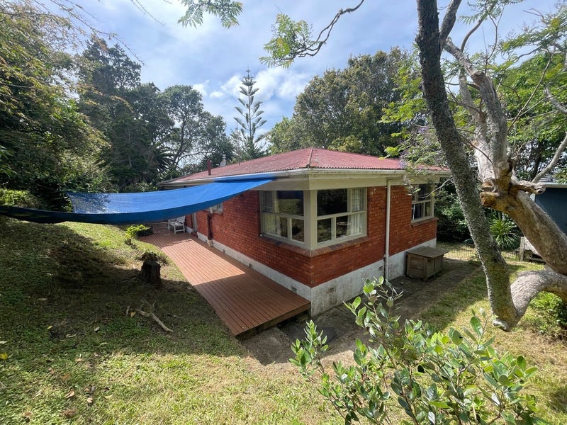 43A Howe Street, Howick, Auckland - Carousel 1