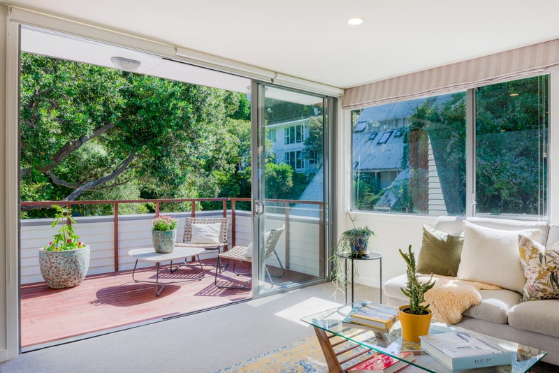 35B Ngaio Road, Kelburn, Wellington - Carousel 1