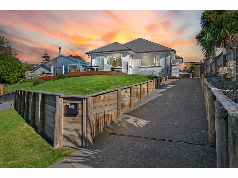 274 Riverlaw Terrace, Saint Martins, Christchurch - Carousel 1