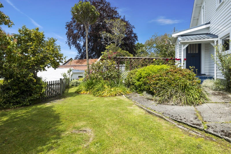 21 Burwood Avenue, Maori Hill, Dunedin - Carousel 2